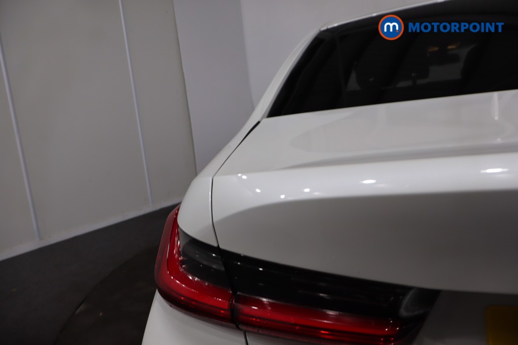 BMW 3 Series M Sport Automatic Petrol Plug-In Hybrid Saloon - Stock Number (1619798) - 40th supplementary image