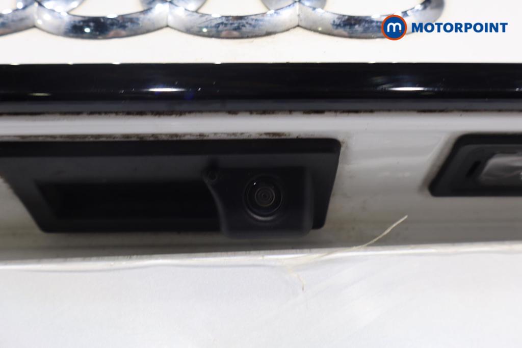 Audi A4 Black Edition Manual Petrol Estate - Stock Number (1620537) - 2nd supplementary image