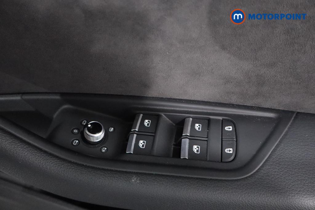 Audi A4 Black Edition Manual Petrol Estate - Stock Number (1620537) - 12th supplementary image