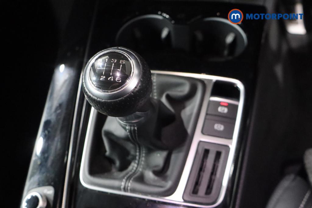 Audi A4 Black Edition Manual Petrol Estate - Stock Number (1620537) - 19th supplementary image