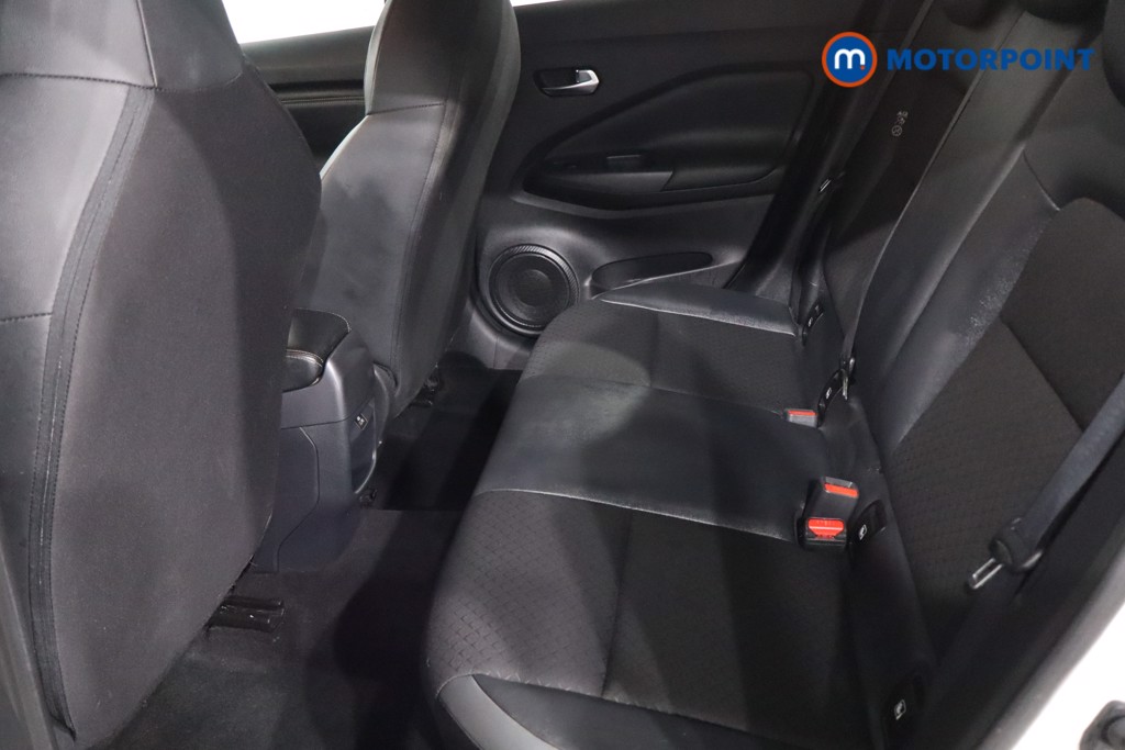 Nissan Juke N-Connecta Automatic Petrol-Electric Hybrid SUV - Stock Number (1620645) - 5th supplementary image