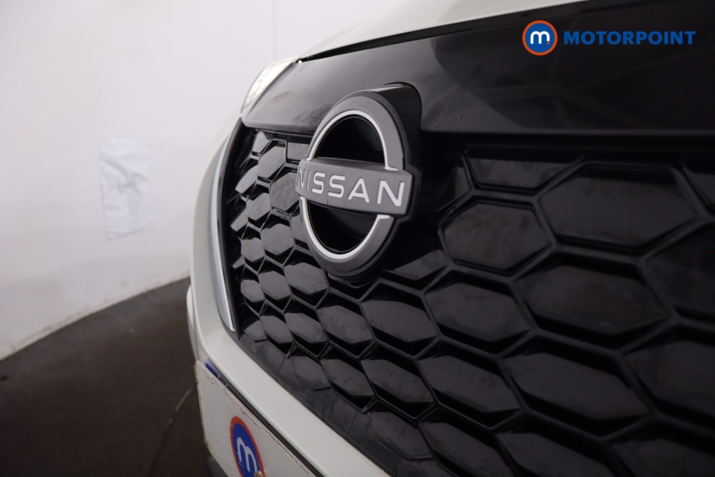 Nissan Juke N-Connecta Automatic Petrol-Electric Hybrid SUV - Stock Number (1620645) - 30th supplementary image