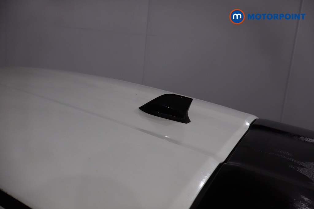 Nissan Juke N-Connecta Automatic Petrol-Electric Hybrid SUV - Stock Number (1620645) - 34th supplementary image