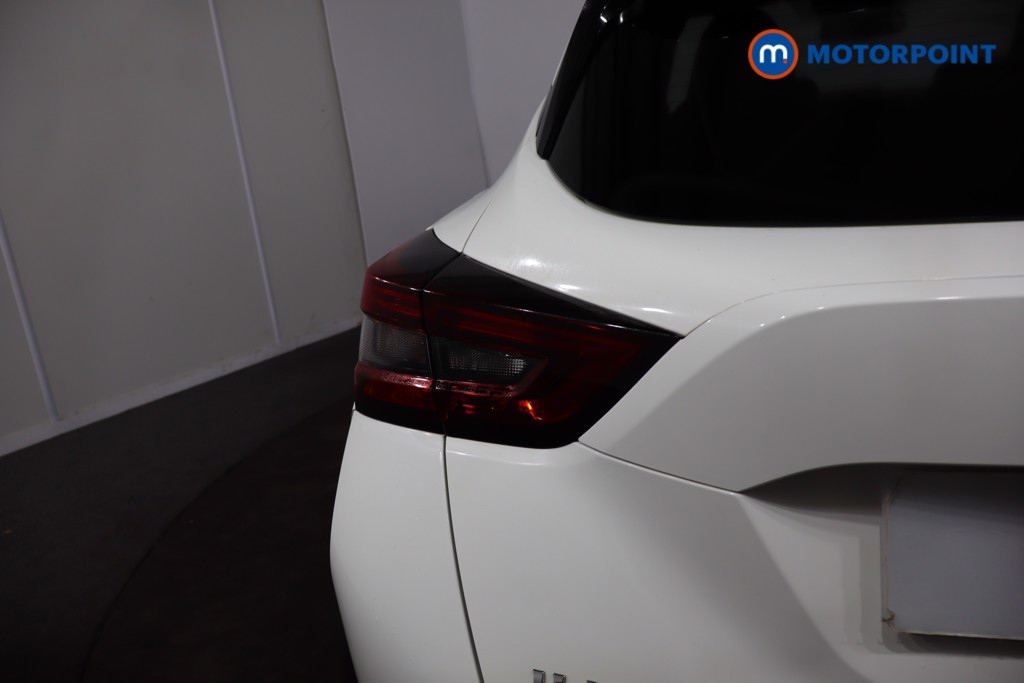 Nissan Juke N-Connecta Automatic Petrol-Electric Hybrid SUV - Stock Number (1620645) - 36th supplementary image