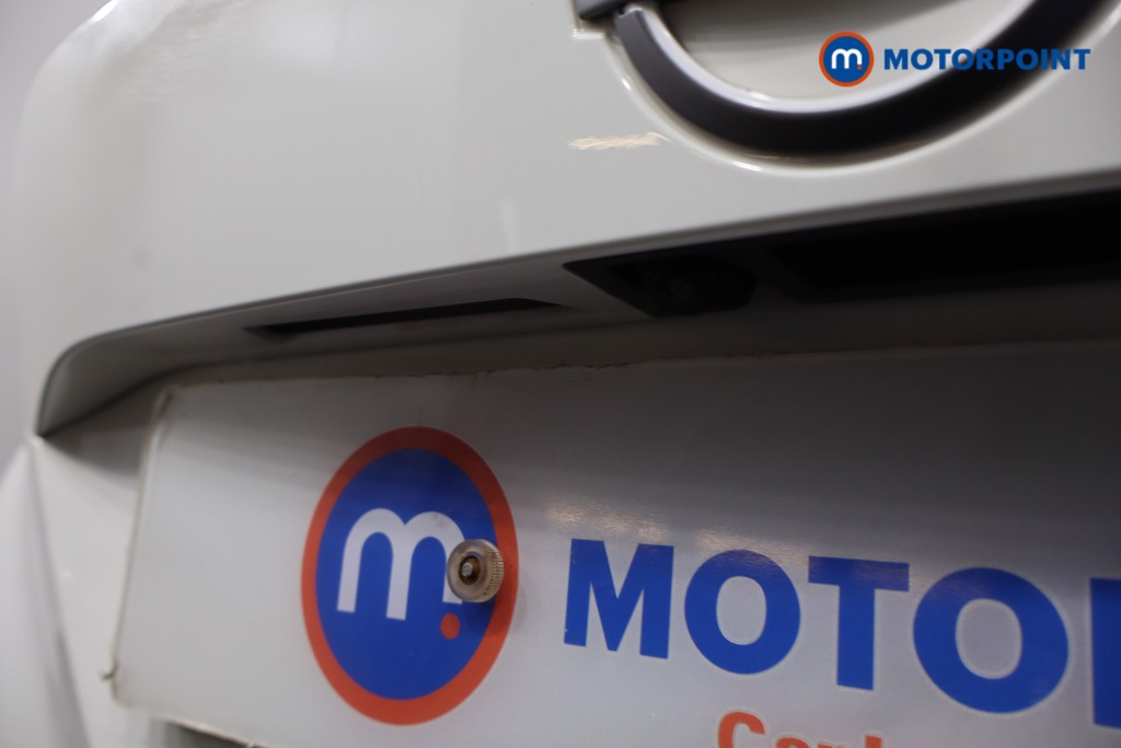 Nissan Juke N-Connecta Automatic Petrol-Electric Hybrid SUV - Stock Number (1620645) - 38th supplementary image