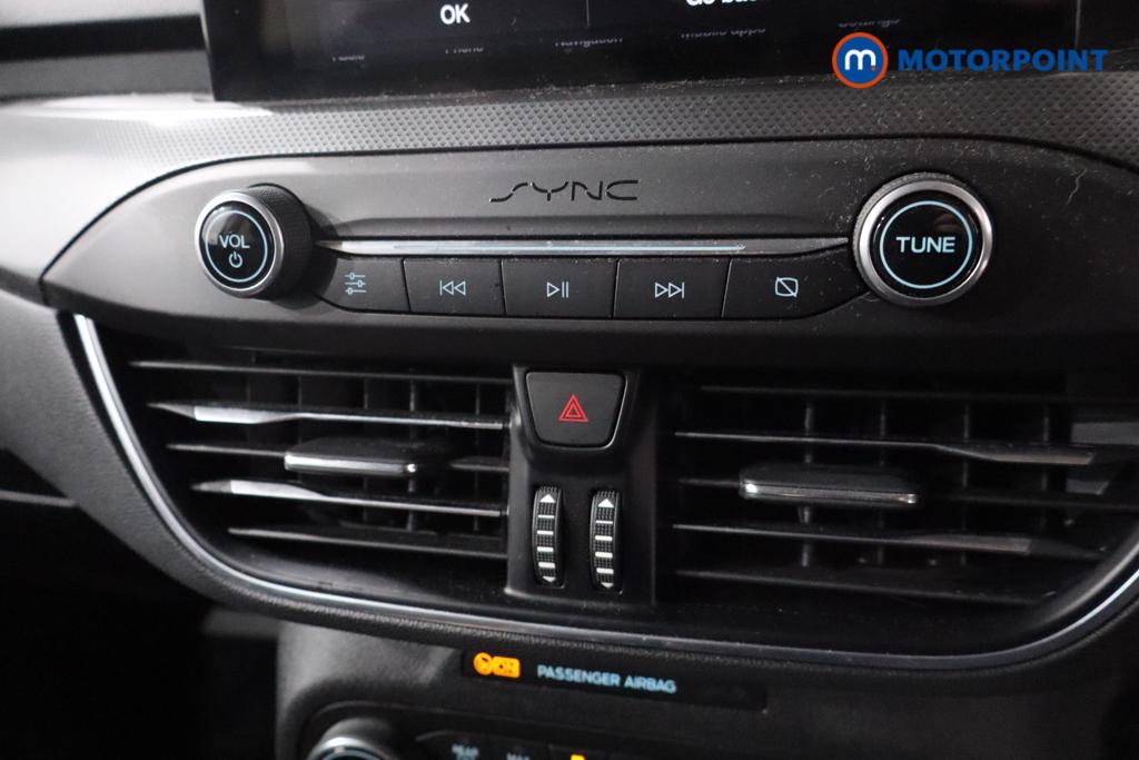 Ford Focus Titanium X Automatic Petrol Hatchback - Stock Number (1620936) - 19th supplementary image