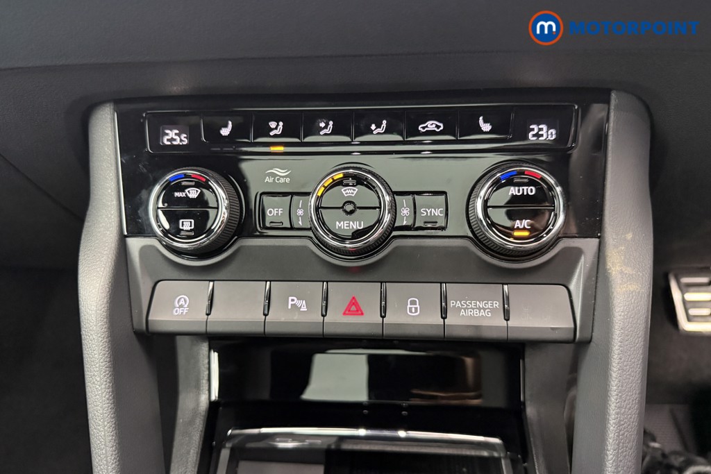 Skoda Karoq Sportline Edition Automatic Petrol SUV - Stock Number (1620996) - 11th supplementary image