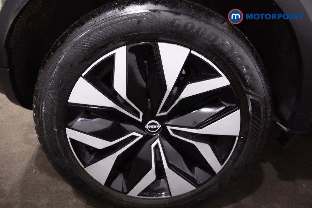 Nissan Juke Acenta Premium Manual Petrol SUV - Stock Number (1621212) - 9th supplementary image