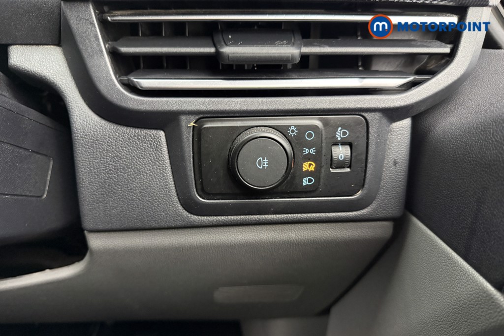 Ford Transit Custom Limited Automatic Diesel Standard Roof Minibus - Stock Number (1605094) - 17th supplementary image