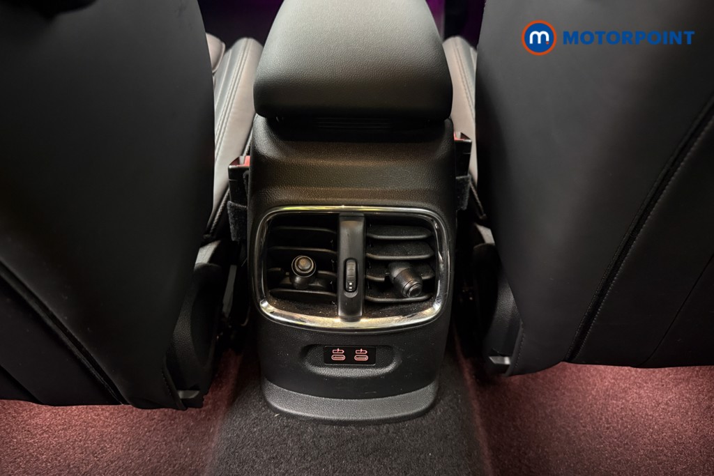 Mini Clubman Cooper Exclusive Automatic Petrol Estate - Stock Number (1606336) - 6th supplementary image