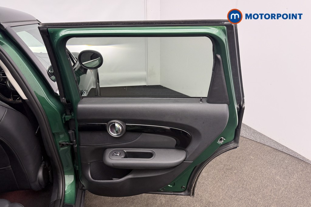 Mini Clubman Cooper Exclusive Automatic Petrol Estate - Stock Number (1606336) - 15th supplementary image