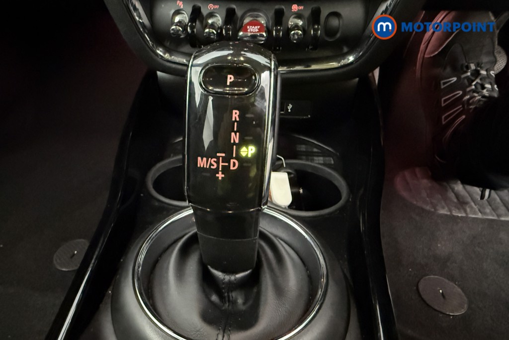 Mini Clubman Cooper Exclusive Automatic Petrol Estate - Stock Number (1606336) - 23rd supplementary image