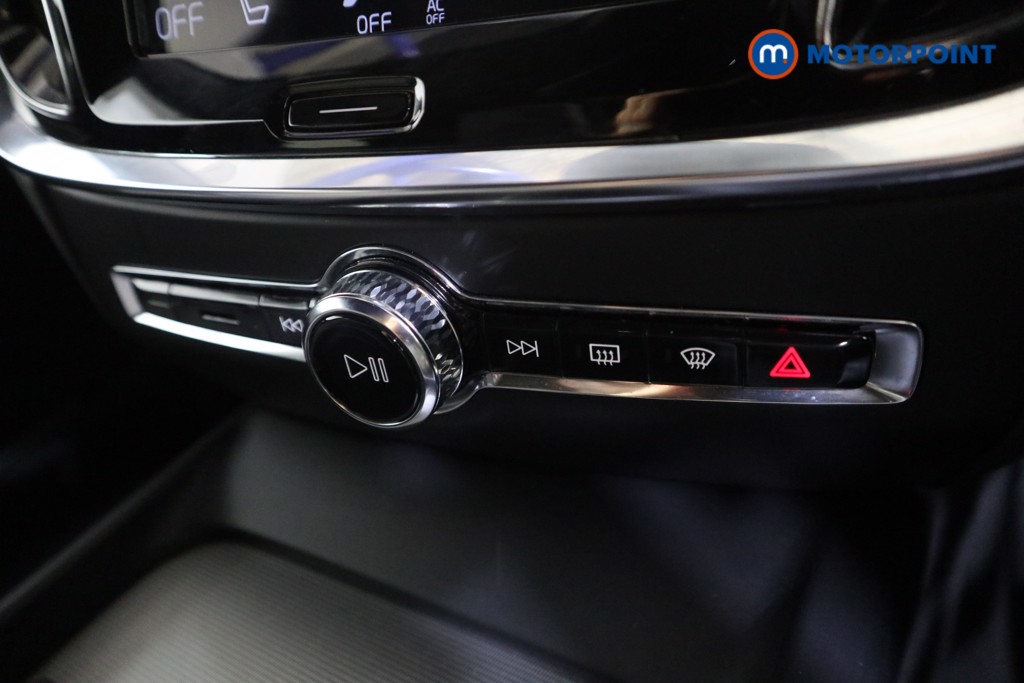 Volvo V60 R Design Automatic Petrol Estate - Stock Number (1607146) - 7th supplementary image