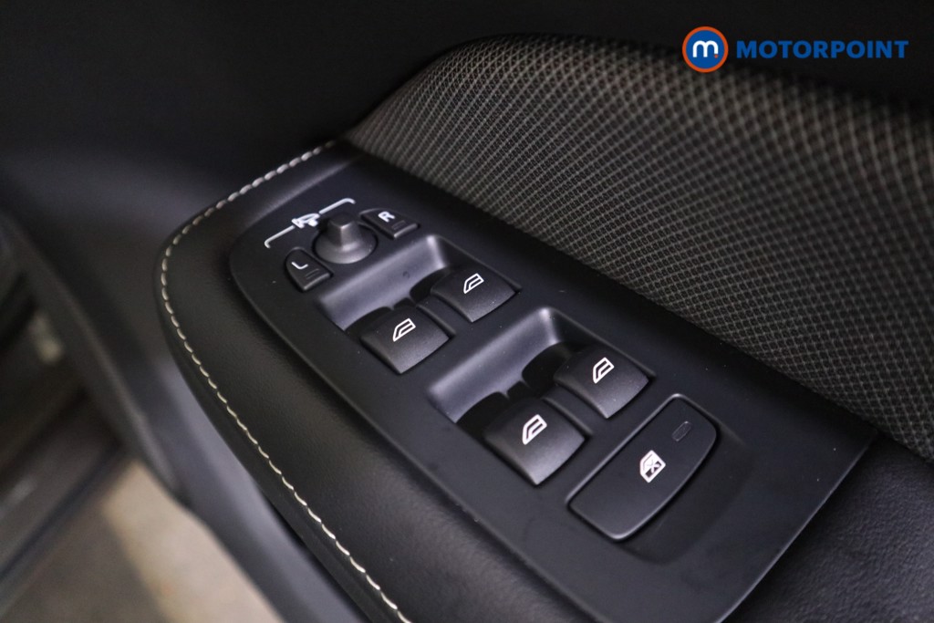 Volvo V60 R Design Automatic Petrol Estate - Stock Number (1607146) - 14th supplementary image