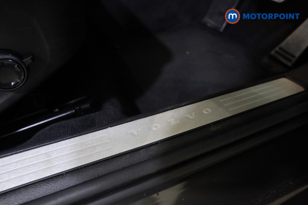 Volvo V60 R Design Automatic Petrol Estate - Stock Number (1607146) - 16th supplementary image