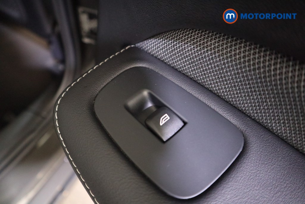 Volvo V60 R Design Automatic Petrol Estate - Stock Number (1607146) - 24th supplementary image