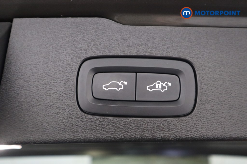 Volvo V60 R Design Automatic Petrol Estate - Stock Number (1607146) - 26th supplementary image