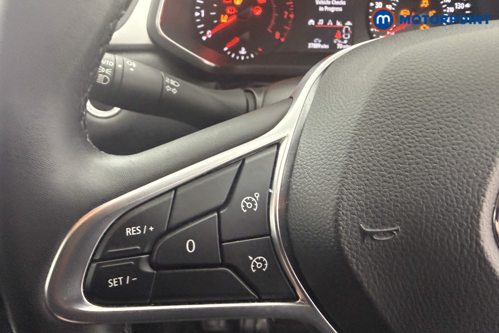 Renault Captur Iconic Manual Petrol SUV - Stock Number (1611178) - 14th supplementary image