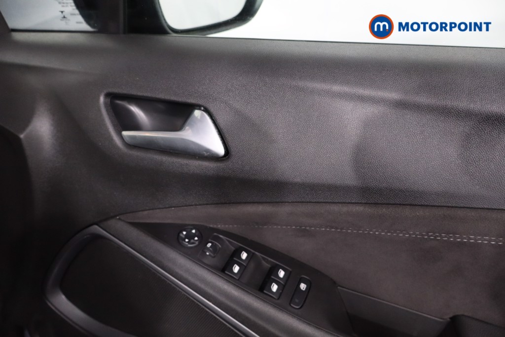 Vauxhall Crossland Ultimate Manual Petrol SUV - Stock Number (1611683) - 25th supplementary image