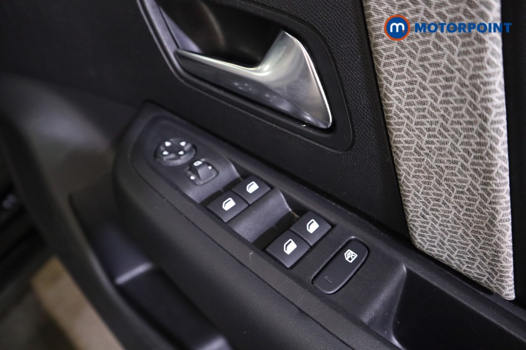 Citroen C4 YOU Manual Petrol Hatchback - Stock Number (1612235) - 13th supplementary image