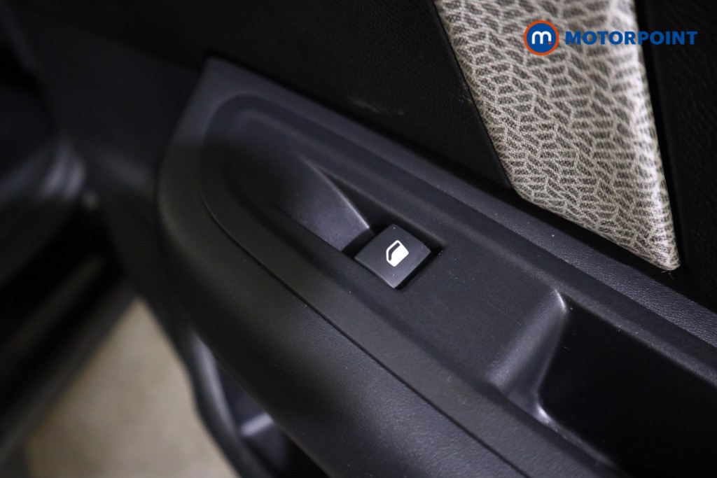 Citroen C4 YOU Manual Petrol Hatchback - Stock Number (1612235) - 18th supplementary image