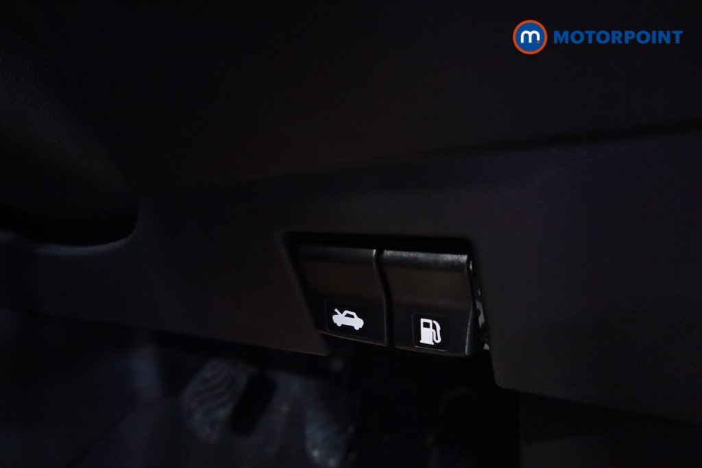 Nissan Micra N-Sport Manual Petrol Hatchback - Stock Number (1612663) - 6th supplementary image