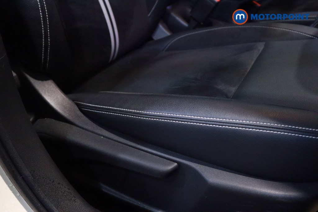 Nissan Micra N-Sport Manual Petrol Hatchback - Stock Number (1612663) - 8th supplementary image