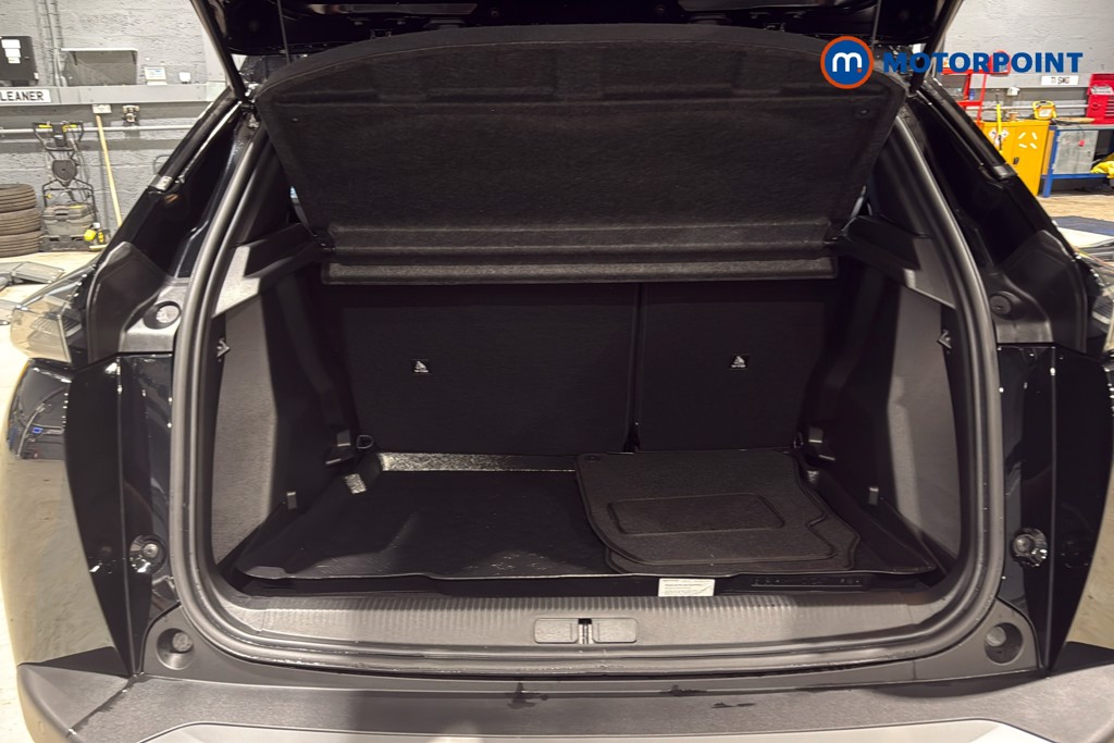 Peugeot 2008 Allure Automatic Petrol SUV - Stock Number (1612927) - 33rd supplementary image