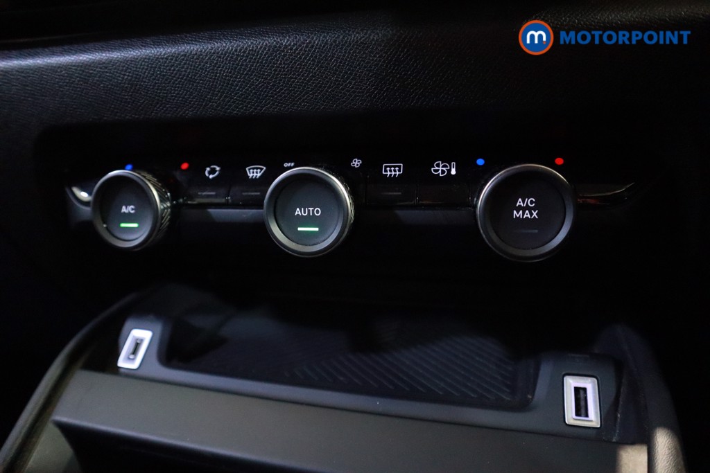 Citroen C4 Shine Manual Petrol Hatchback - Stock Number (1613612) - 18th supplementary image