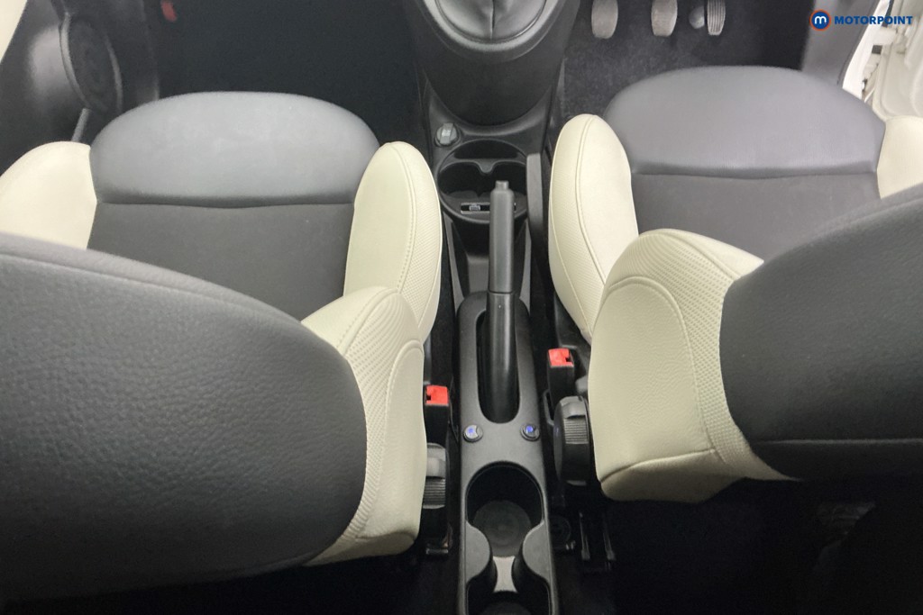 Fiat 500 Dolcevita Plus Manual Petrol Hatchback - Stock Number (1614064) - 15th supplementary image