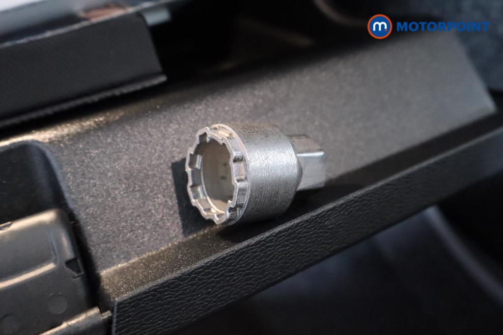 Volvo Xc40 Inscription Automatic Petrol Plug-In Hybrid SUV - Stock Number (1614533) - 17th supplementary image