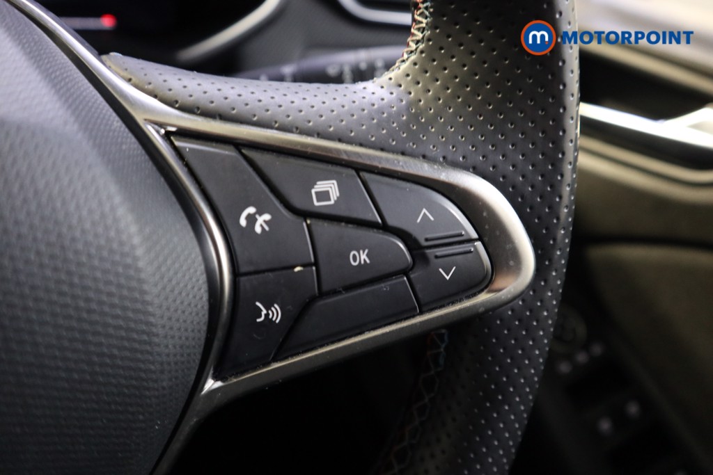 Renault Clio Esprit Alpine Manual Petrol Hatchback - Stock Number (1615406) - 4th supplementary image