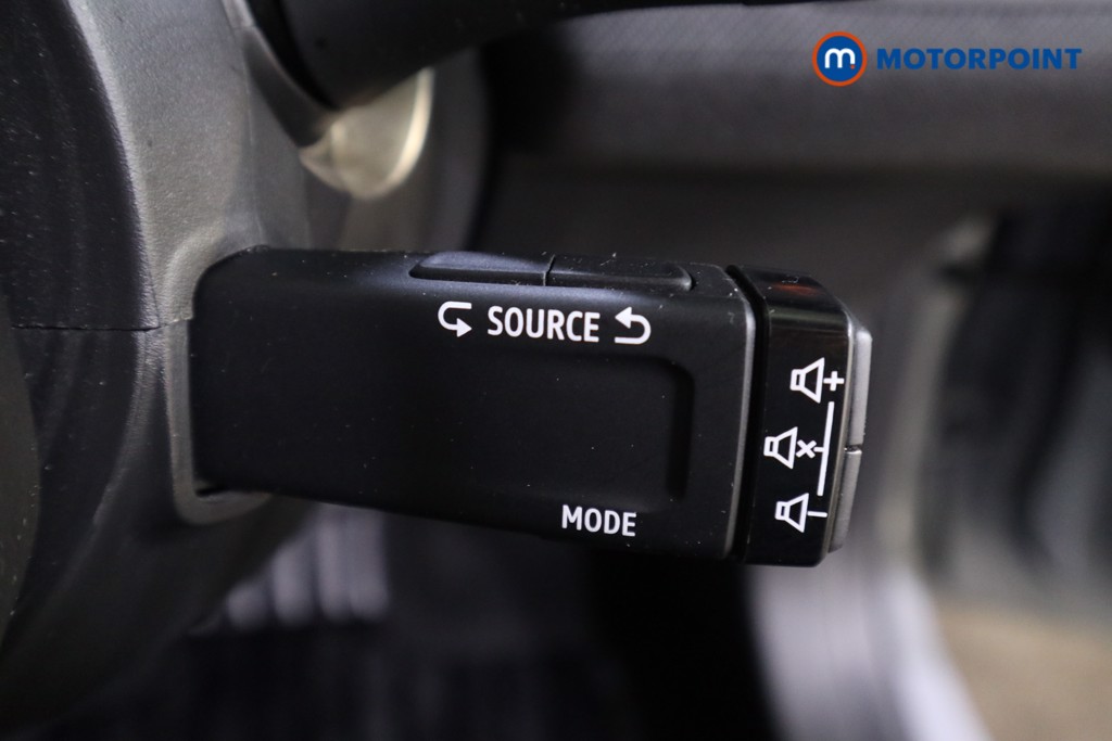 Renault Clio Esprit Alpine Manual Petrol Hatchback - Stock Number (1615406) - 13th supplementary image