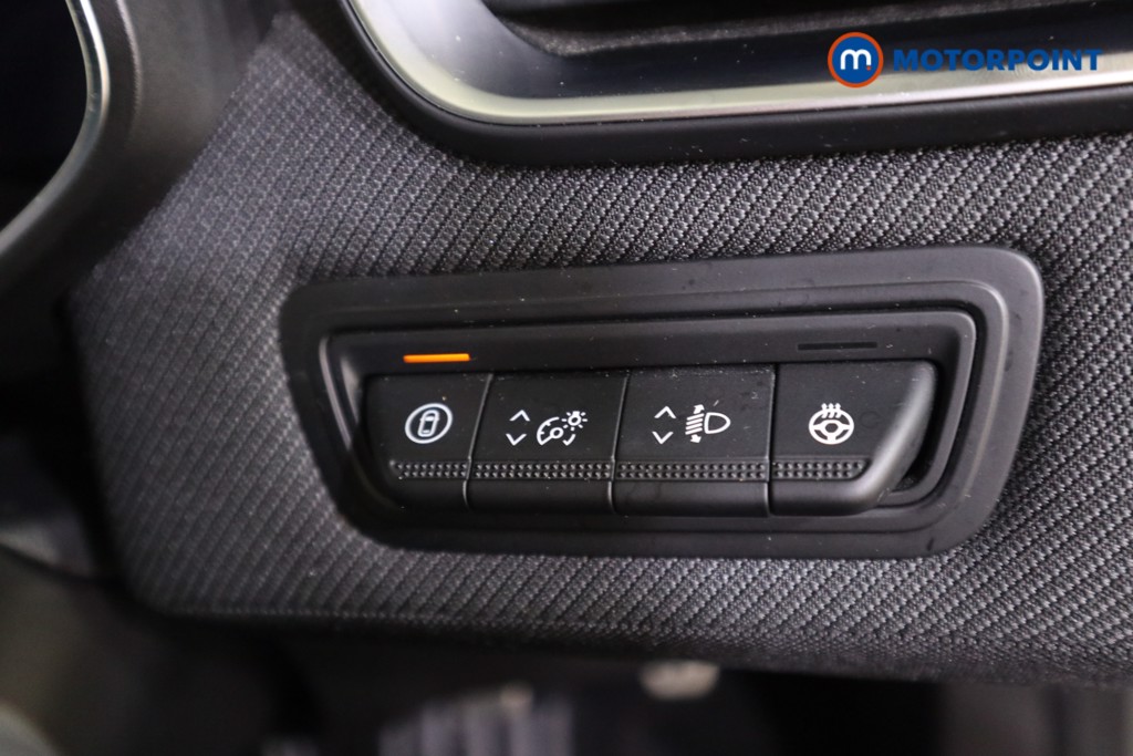 Renault Clio Esprit Alpine Manual Petrol Hatchback - Stock Number (1615406) - 14th supplementary image