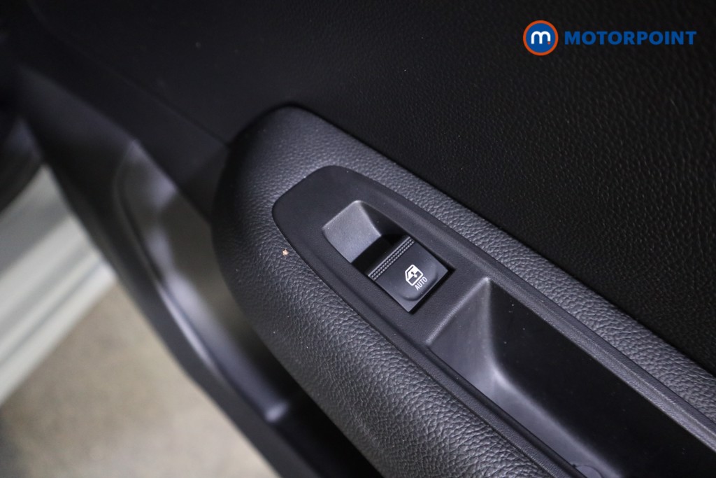 Renault Clio Esprit Alpine Manual Petrol Hatchback - Stock Number (1615406) - 21st supplementary image