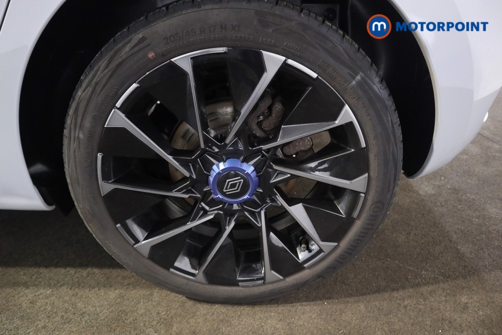 Renault Clio Esprit Alpine Manual Petrol Hatchback - Stock Number (1615406) - 26th supplementary image