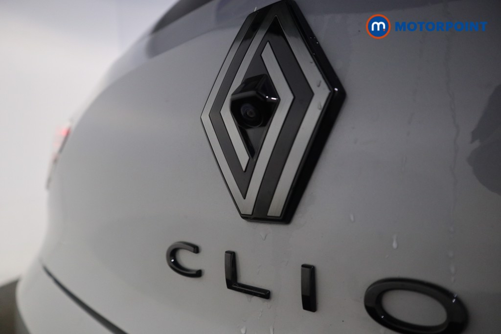 Renault Clio Esprit Alpine Manual Petrol Hatchback - Stock Number (1615406) - 28th supplementary image