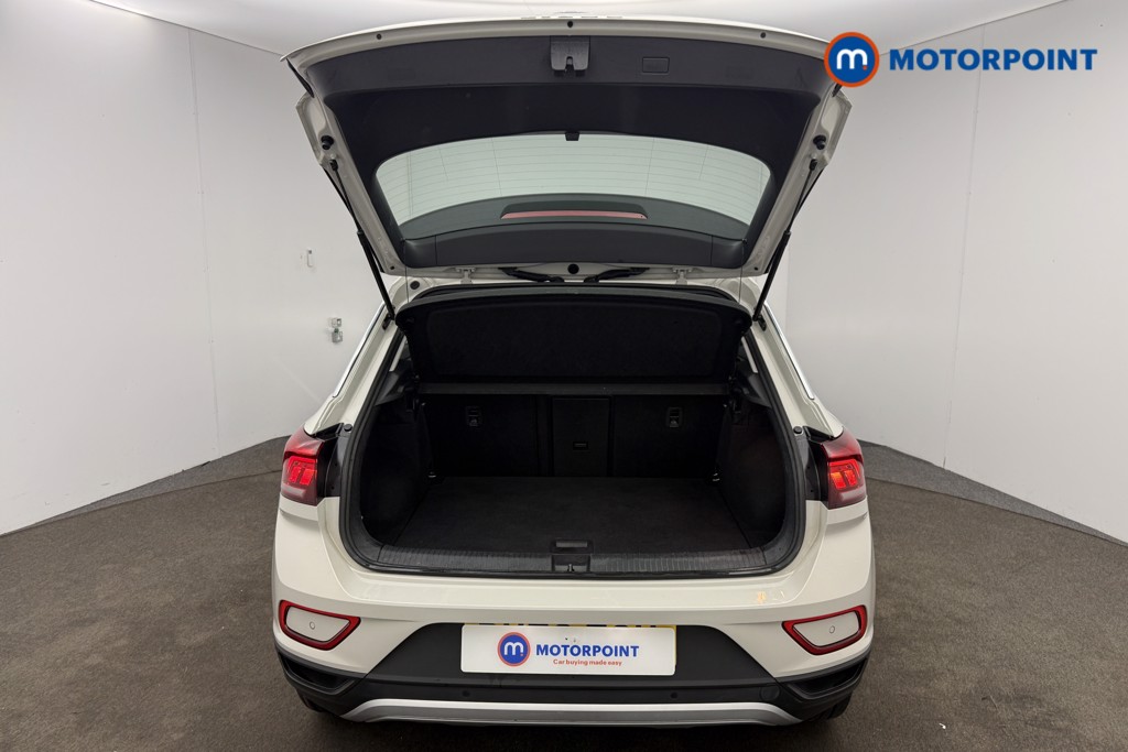 Volkswagen T-Roc Life Manual Petrol SUV - Stock Number (1616286) - 11th supplementary image