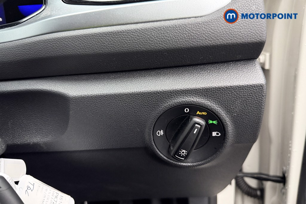 Volkswagen T-Roc Life Manual Petrol SUV - Stock Number (1616286) - 21st supplementary image