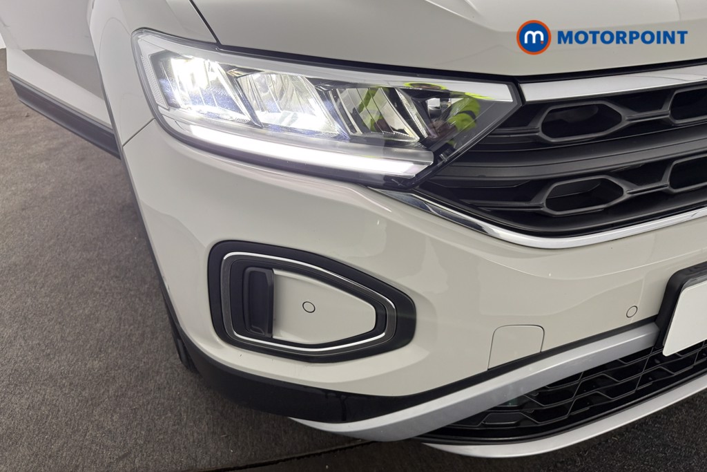 Volkswagen T-Roc Life Manual Petrol SUV - Stock Number (1616286) - 31st supplementary image