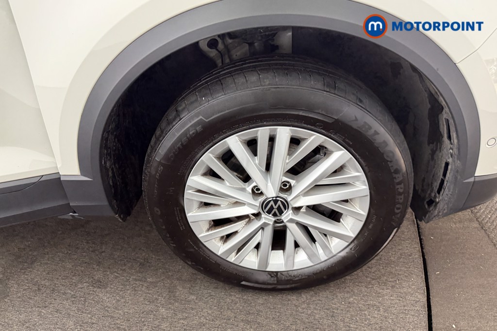 Volkswagen T-Roc Life Manual Petrol SUV - Stock Number (1616286) - 36th supplementary image