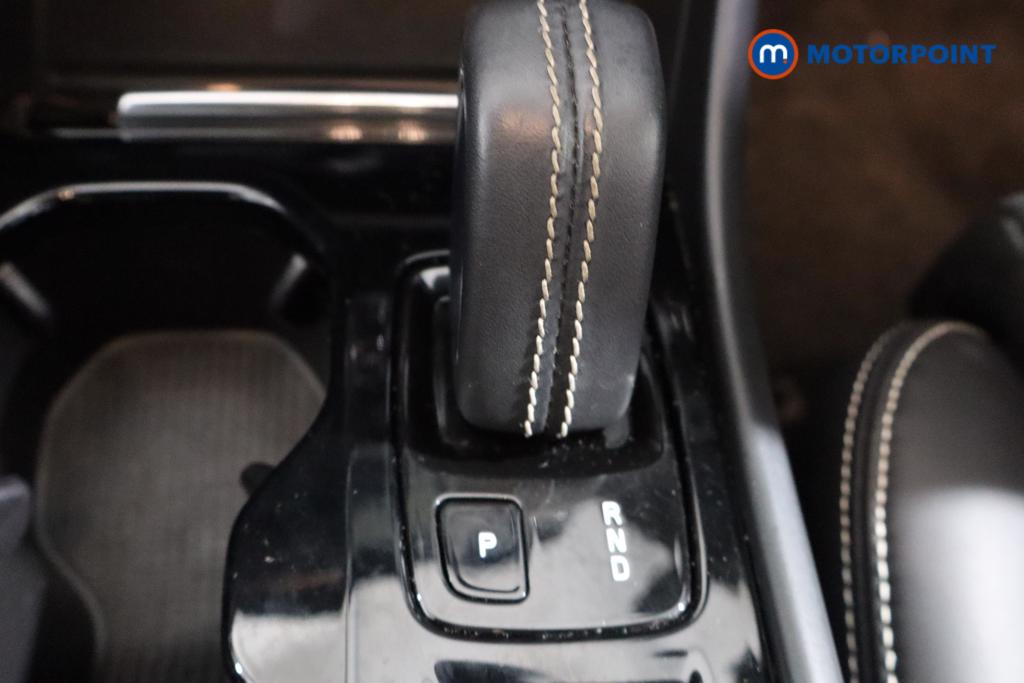 Volvo Xc40 R Design Pro Automatic Petrol SUV - Stock Number (1616419) - 4th supplementary image