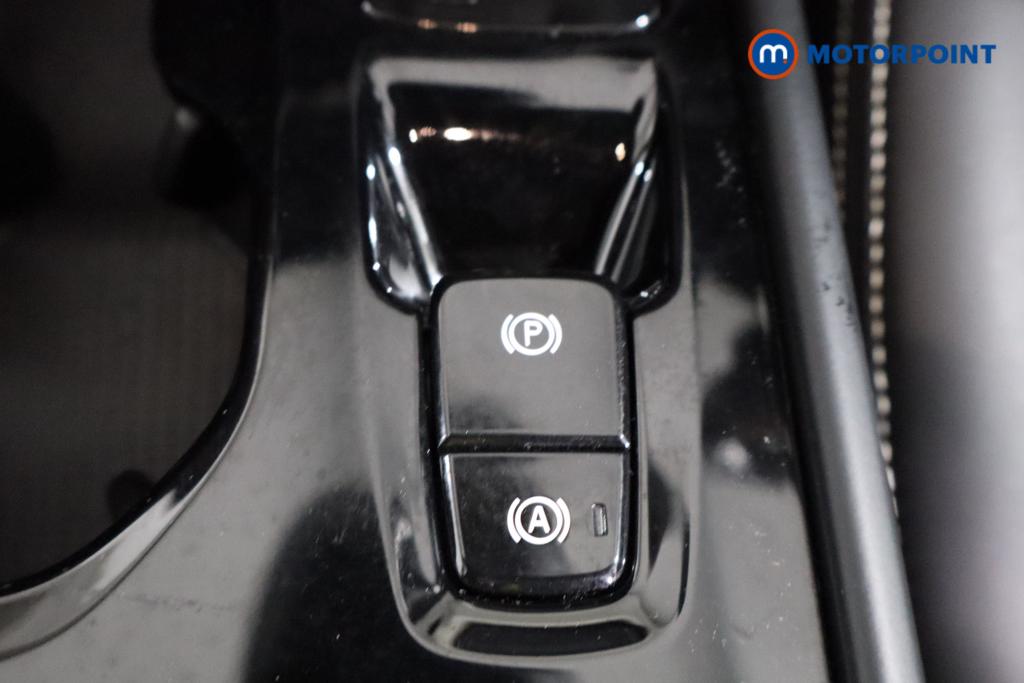 Volvo Xc40 R Design Pro Automatic Petrol SUV - Stock Number (1616419) - 5th supplementary image