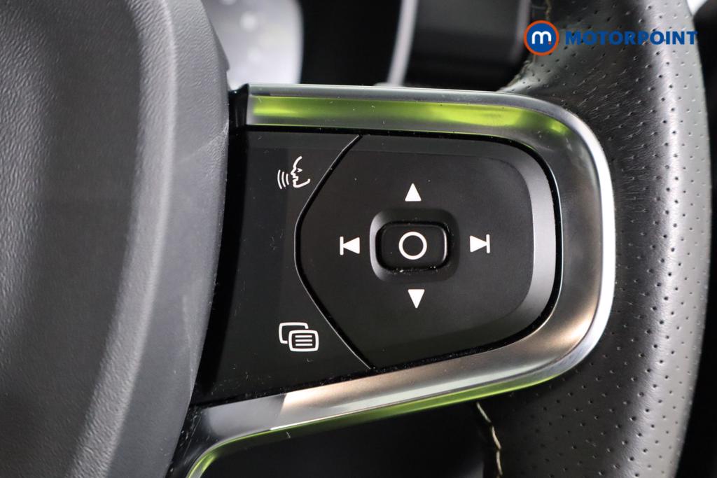 Volvo Xc40 R Design Pro Automatic Petrol SUV - Stock Number (1616419) - 8th supplementary image