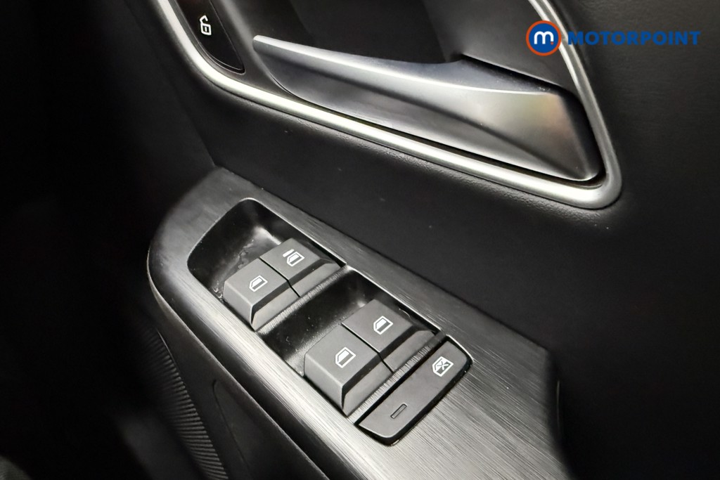 Mg Motor Uk ZS Trophy Automatic Petrol-Electric Hybrid SUV - Stock Number (1616871) - 19th supplementary image