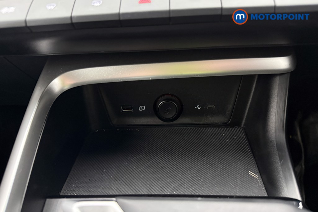 Mg Motor Uk ZS Trophy Automatic Petrol-Electric Hybrid SUV - Stock Number (1616875) - 14th supplementary image