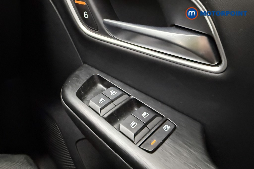 Mg Motor Uk ZS Trophy Automatic Petrol-Electric Hybrid SUV - Stock Number (1616875) - 17th supplementary image