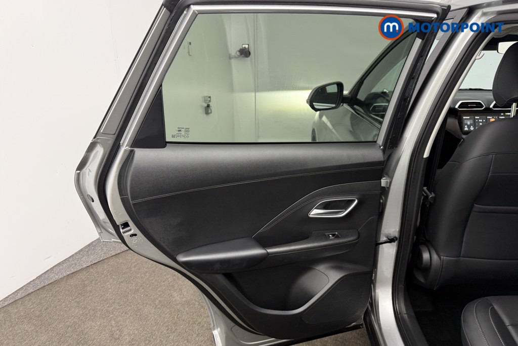 Mg Motor Uk ZS Trophy Automatic Petrol-Electric Hybrid SUV - Stock Number (1616920) - 7th supplementary image