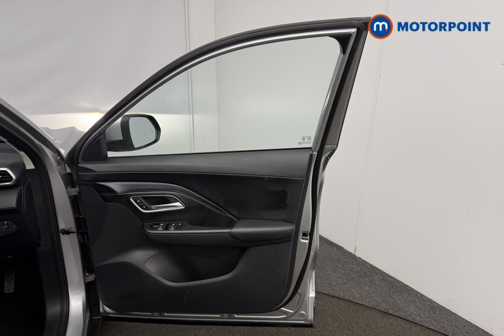 Mg Motor Uk ZS Trophy Automatic Petrol-Electric Hybrid SUV - Stock Number (1616920) - 17th supplementary image