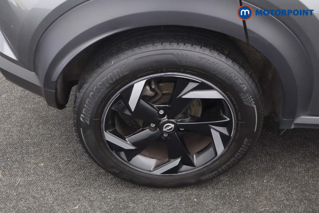 Nissan Juke N-Connecta Manual Petrol SUV - Stock Number (1617499) - 22nd supplementary image